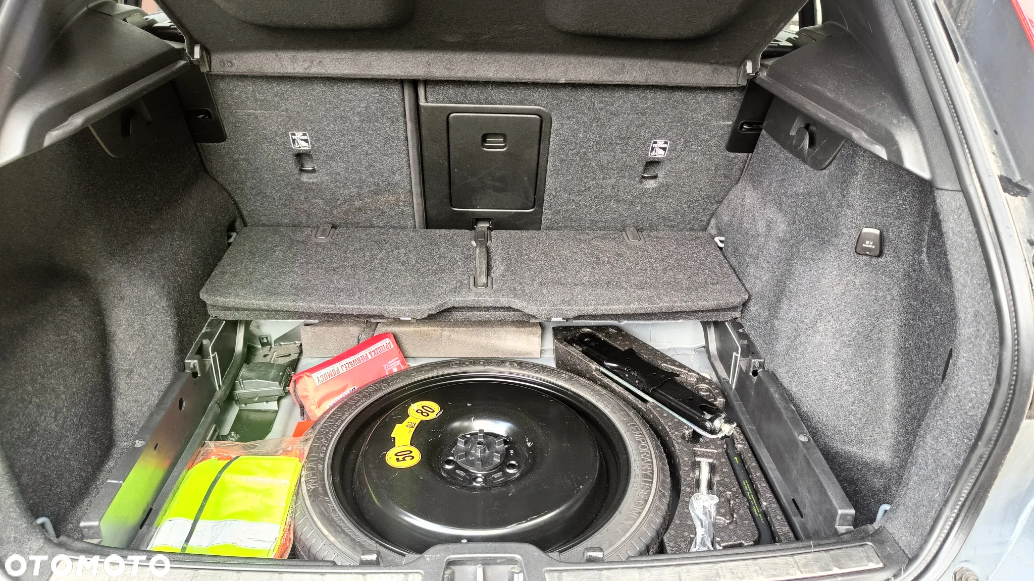 Volvo XC 40 B5 AWD Ultimate Dark - 38