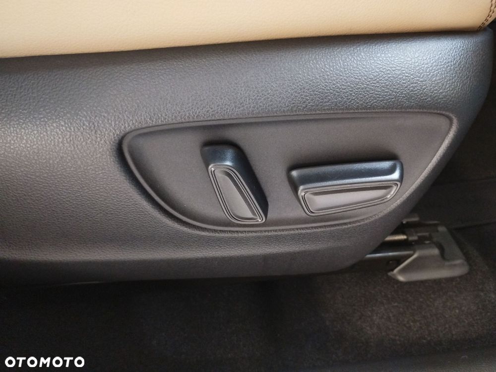 Toyota RAV4 - 13