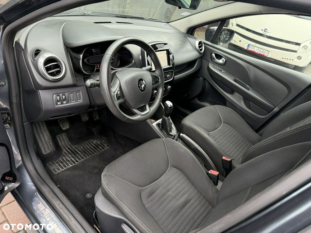 Renault Clio - 7