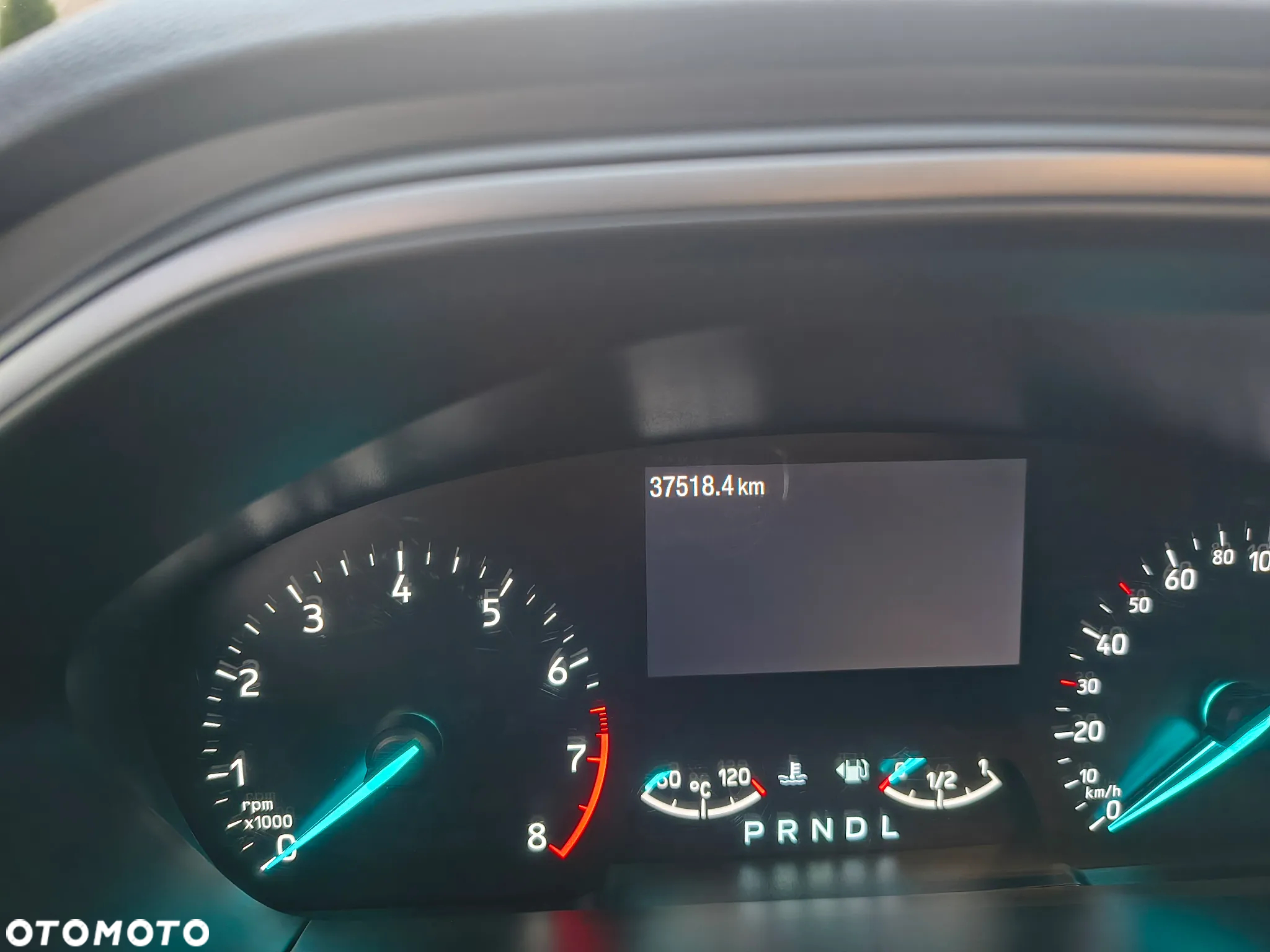 Ford Focus 1.0 EcoBoost Hybrid ACTIVE - 24