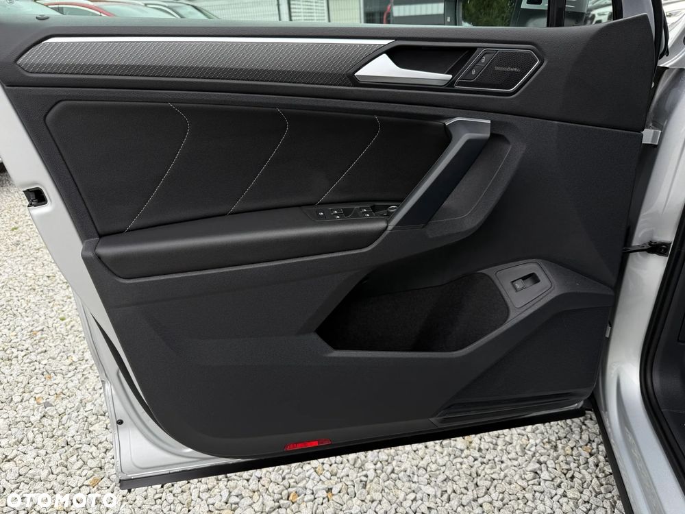 Volkswagen Tiguan - 24