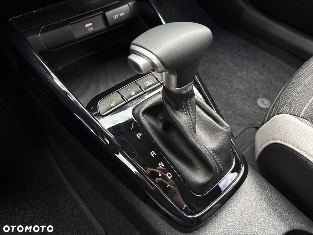 Kia Stonic 1.0 T-GDI Business Line DCT - 15
