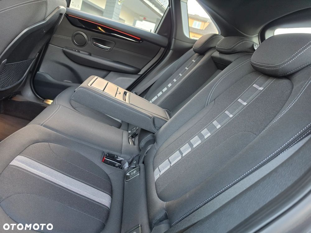 BMW Seria 2 218i Sport Line - 39
