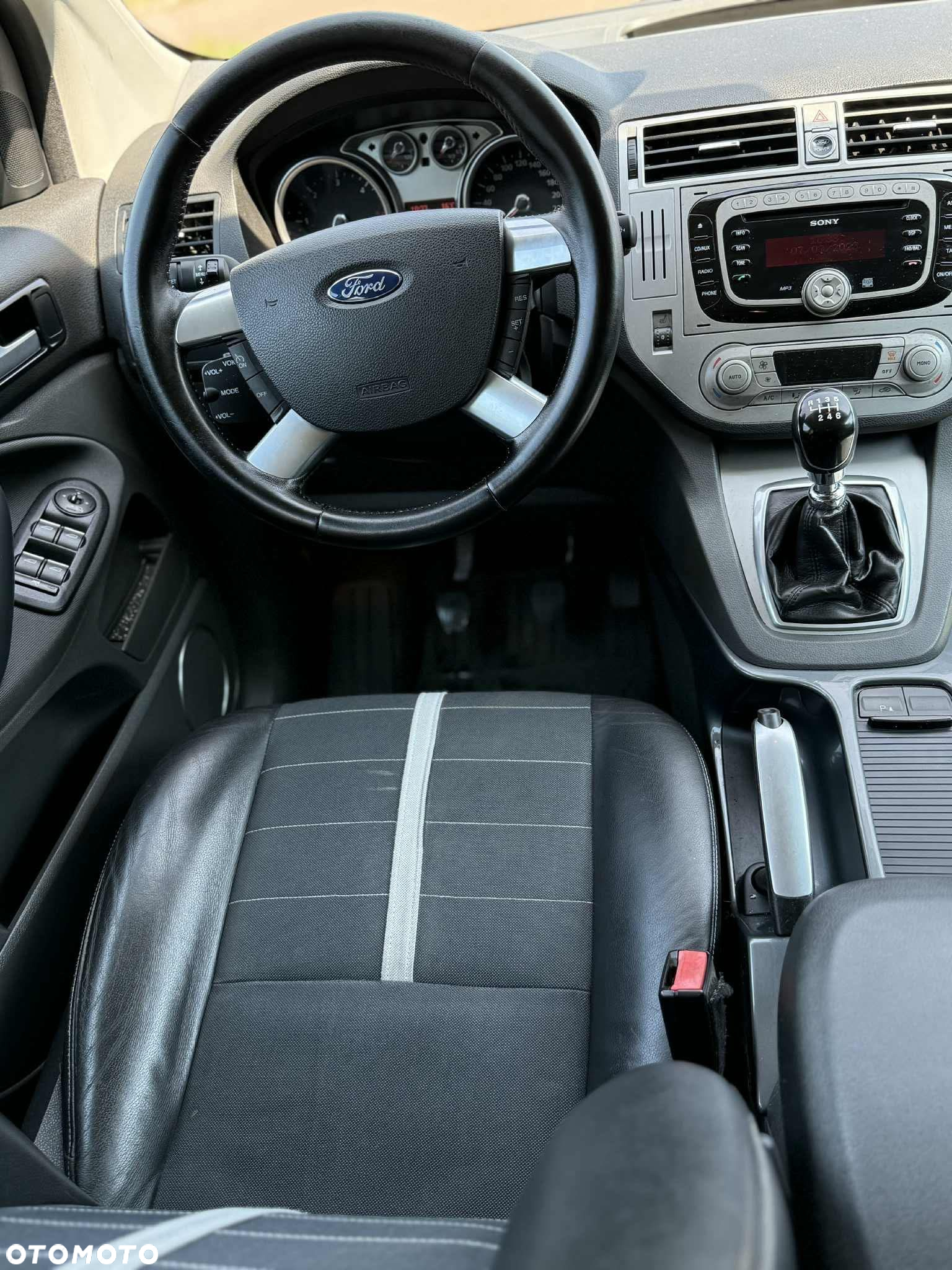 Ford Kuga 2.0 TDCi Trend - 12
