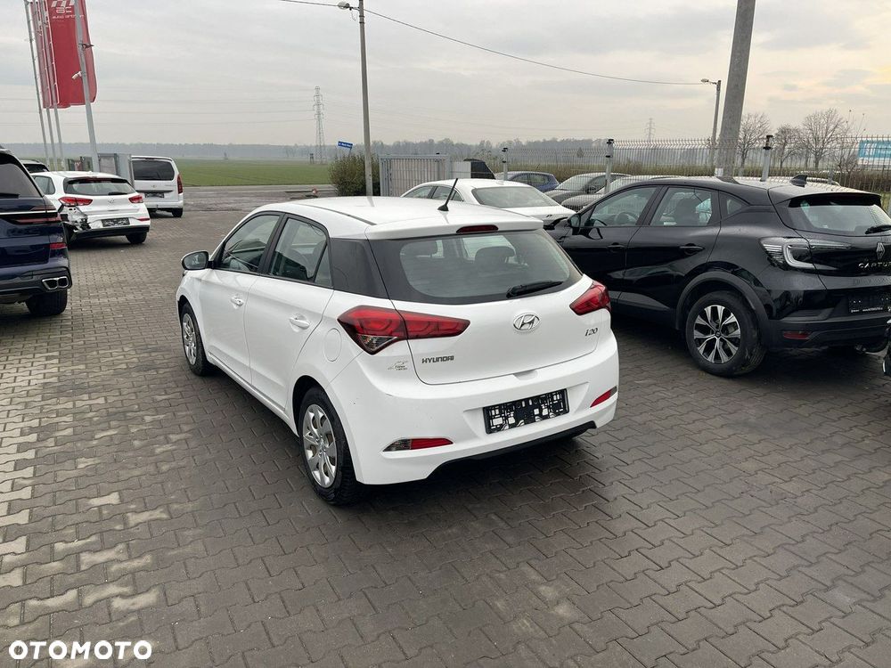 Hyundai i20 1.2 Classic Plus - 4