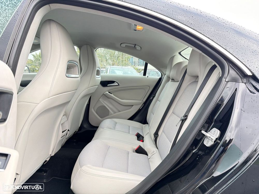 Mercedes-Benz CLA 180 CDI Urban Aut. - 24