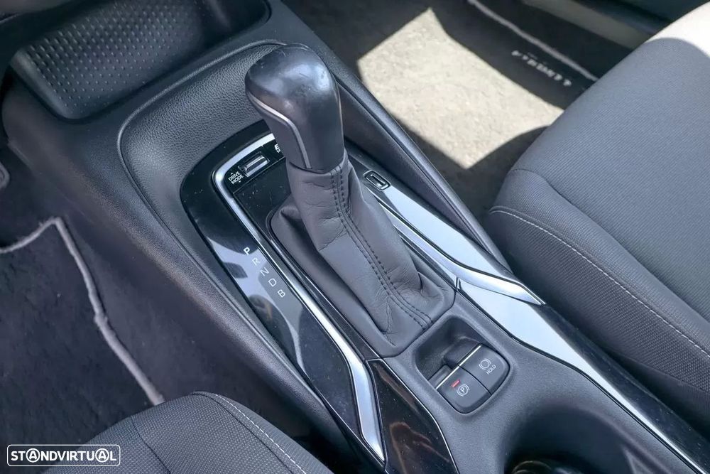 Toyota Corolla 1.8 Hybrid Comfort - 22
