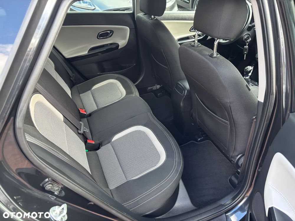 Kia Ceed 1.6 GDI Spirit - 16