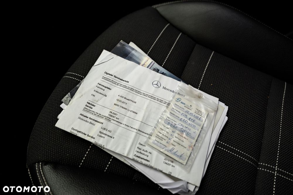 Mercedes-Benz Klasa A 250 (BlueEFFICIENCY) 7G-DCT - 40
