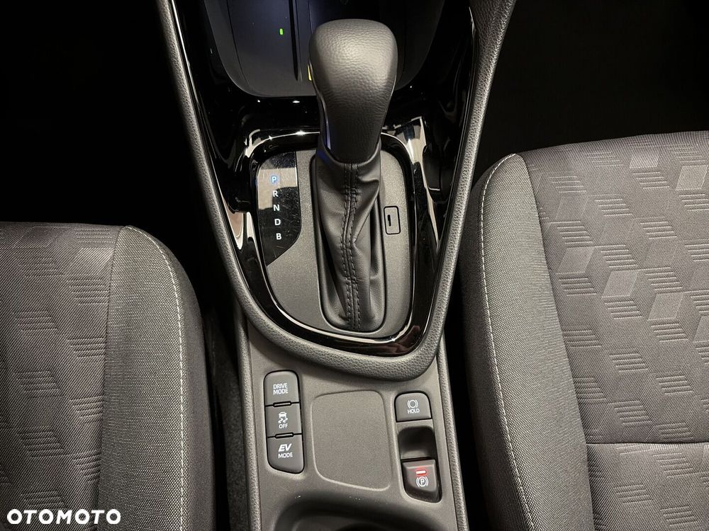 Toyota Yaris Hybrid 1.5 Style - 21
