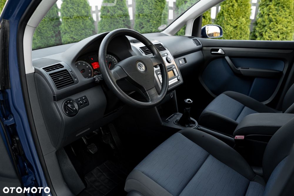 Volkswagen Touran 1.6 - 15