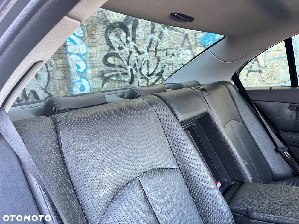 Mercedes-Benz Klasa E - 10