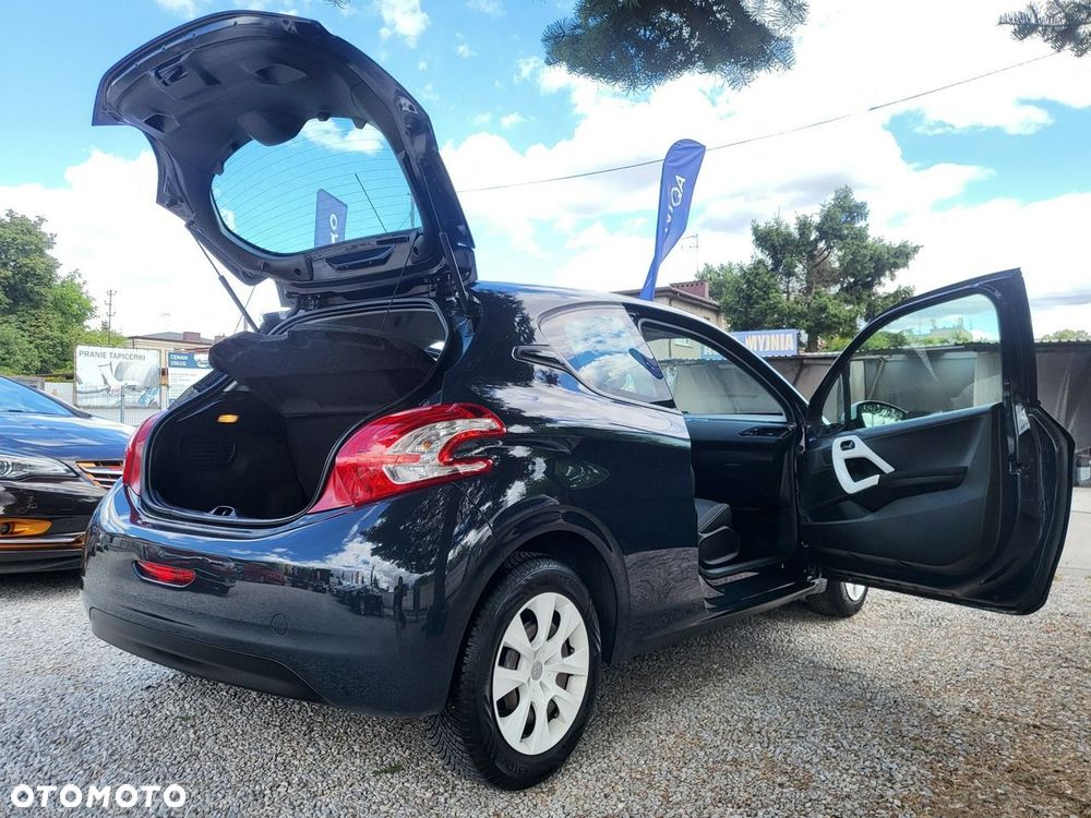 Peugeot 208 - 9