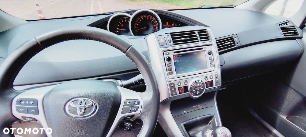 Toyota Verso 2.0 D-4D Sol - 11