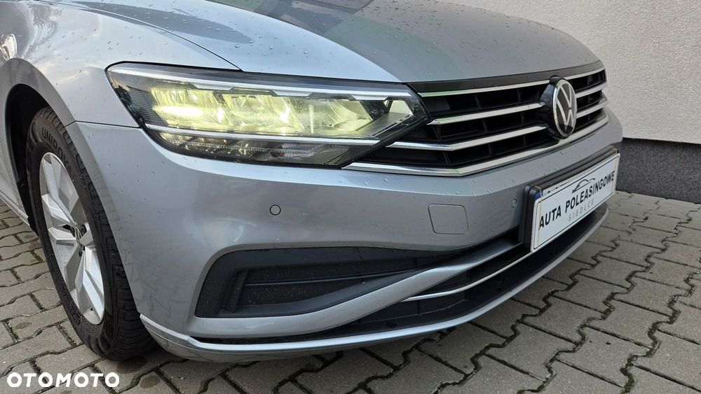 Volkswagen Passat - 13
