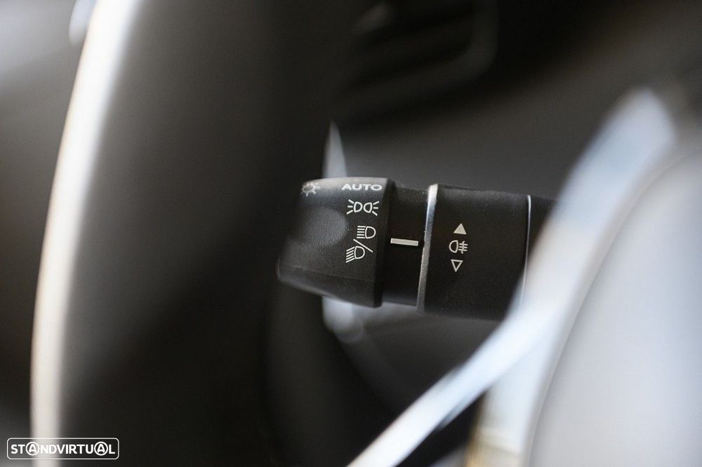 Peugeot 208 1.2 PureTech Allure - 35