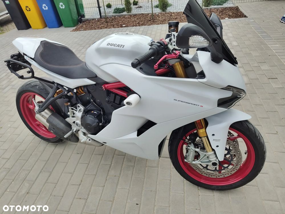 Ducati SuperSport - 11