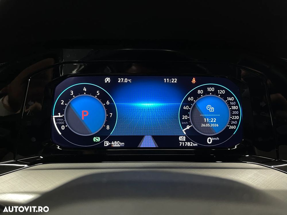 Volkswagen Golf 1.0 eTSI DSG MHEV Life - 23