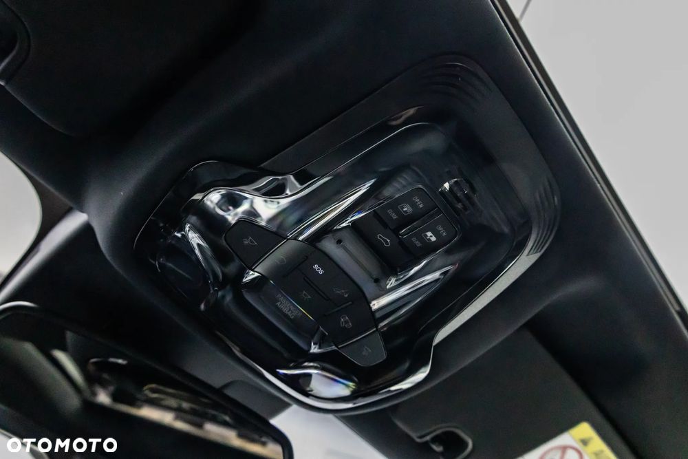 Alfa Romeo Giulia 2.0 Turbo 16V AT8-Q4 Veloce - 28