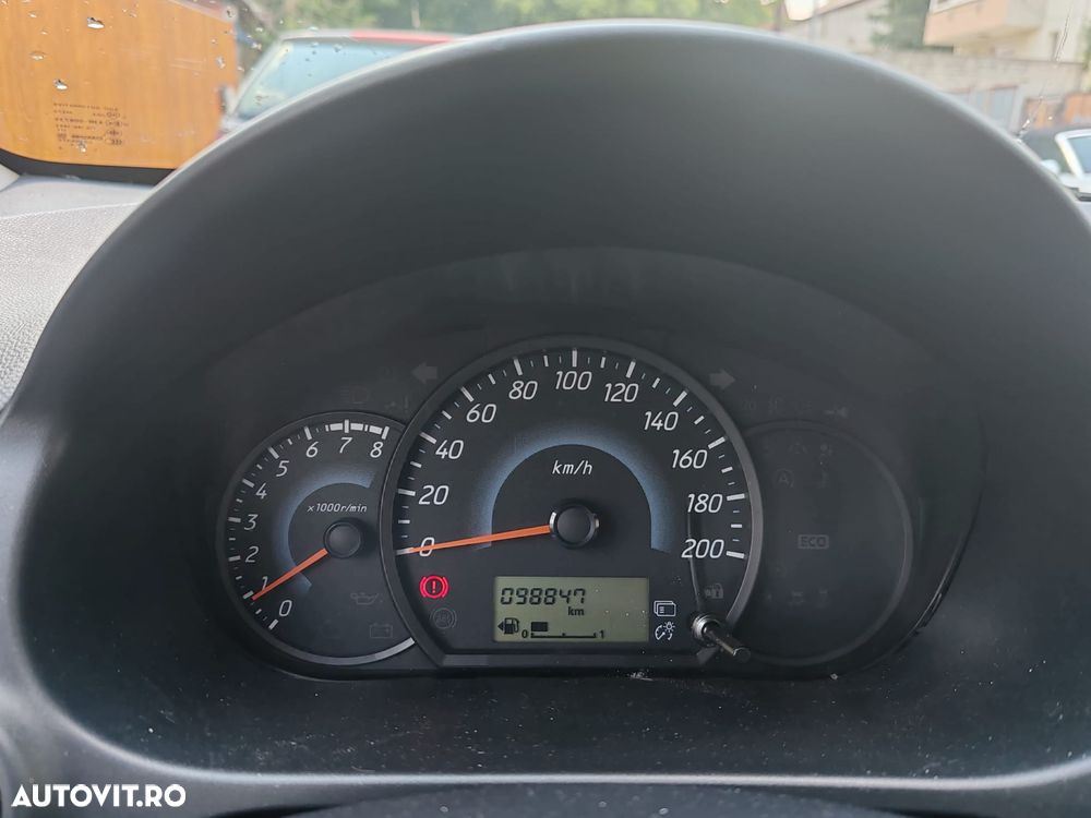 Mitsubishi Space Star 1.0 MIVEC MT Inform - 10