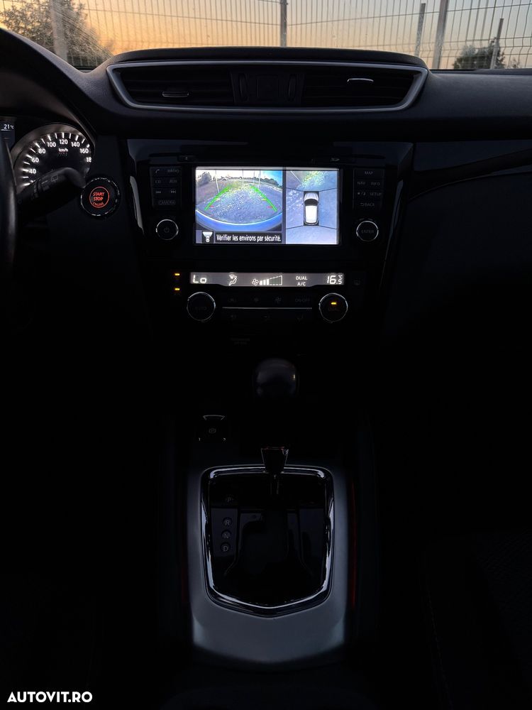 Nissan Qashqai 1.6 DCI Start/Stop X-TRONIC Tekna - 15