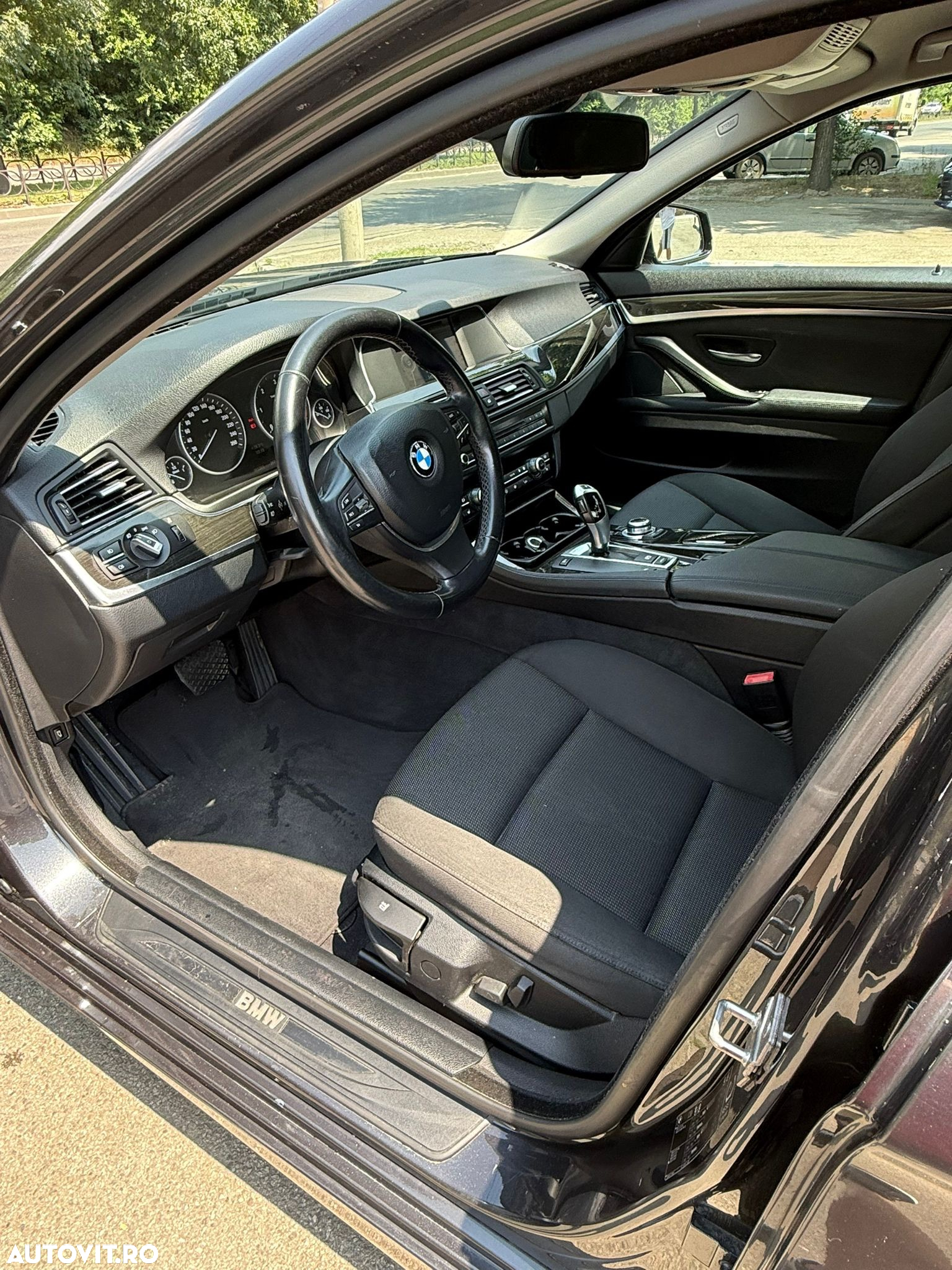 BMW Seria 5 530d Aut. - 9