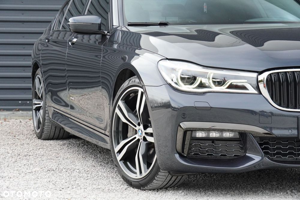 BMW Seria 7 750Li xDrive - 7
