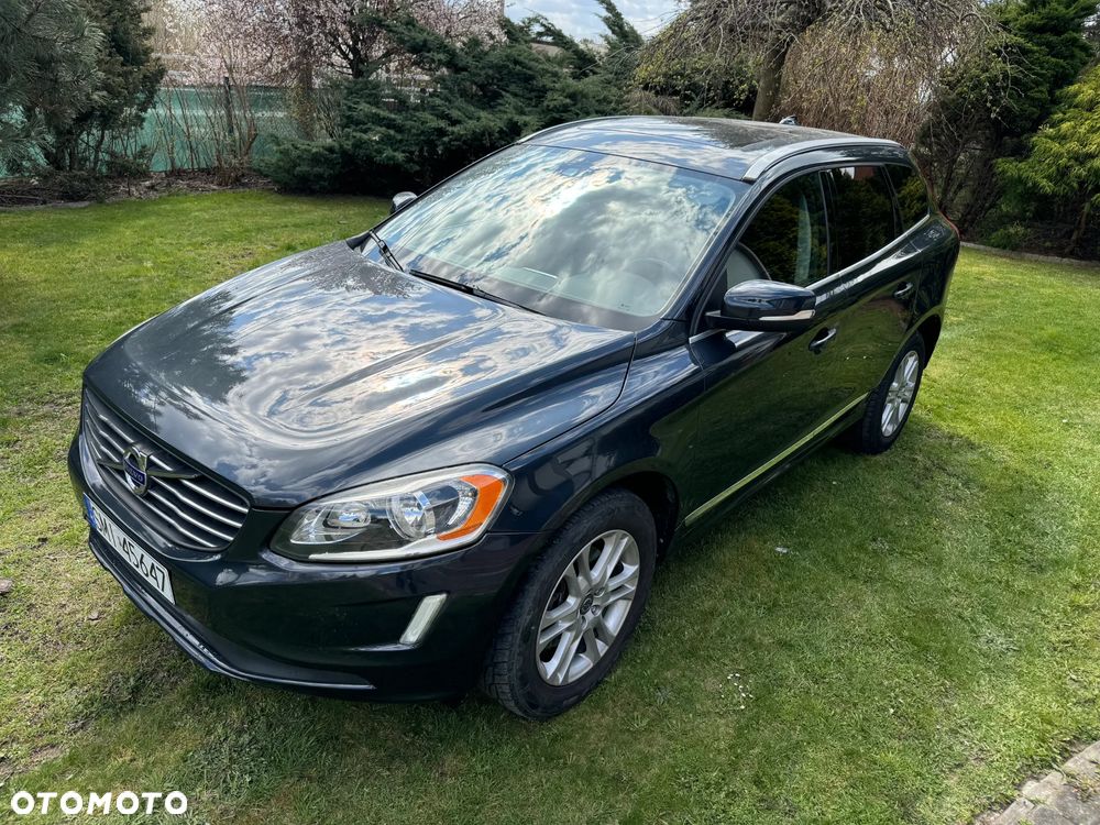 Volvo XC 60 2.0T Powershift Momentum - 4