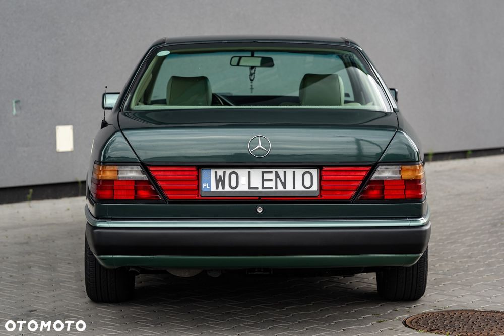 Mercedes-Benz W124 (1984-1993) - 14