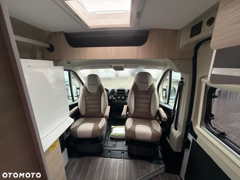 Eura Mobil Forster 541 Youngsrer L2H2 Dla 2 osób Nowy FV23% - 11
