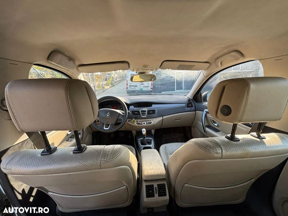 Renault Laguna 2.0dCi Dynamique - 25