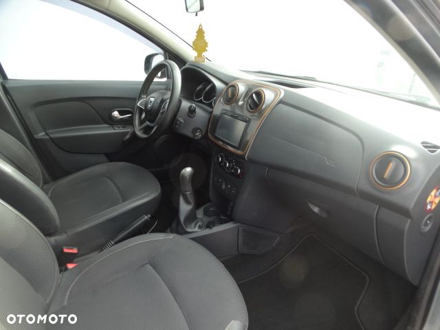 Dacia Sandero Stepway 0.9 TCe Outdoor S&S - 17