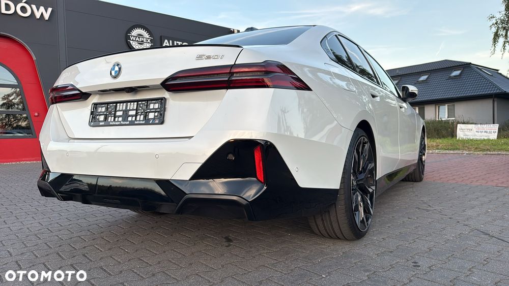 BMW Seria 5 520i - 10
