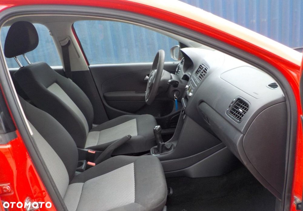 Volkswagen Polo - 19