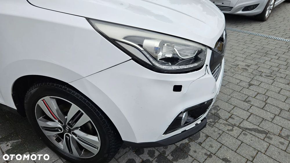 Hyundai ix35 1.7 CRDi 2WD blue Finale Gold - 8