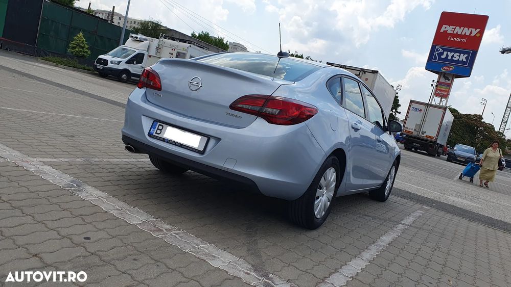 Opel Astra 1.6 TWINPORT ECOTEC Essentia - 39
