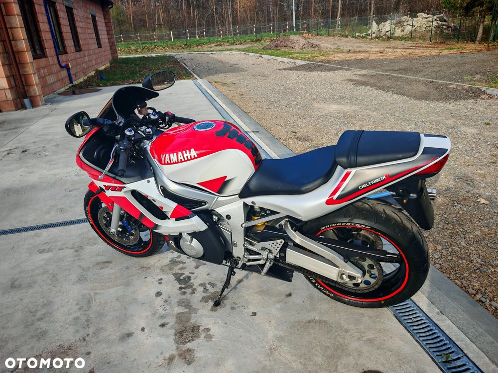 Yamaha YZF - 5