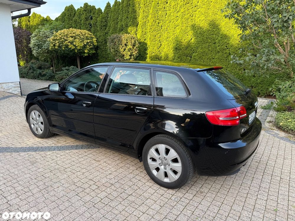 Audi A3 Sportback 2.0 TDI DPF Attraction S tronic - 4