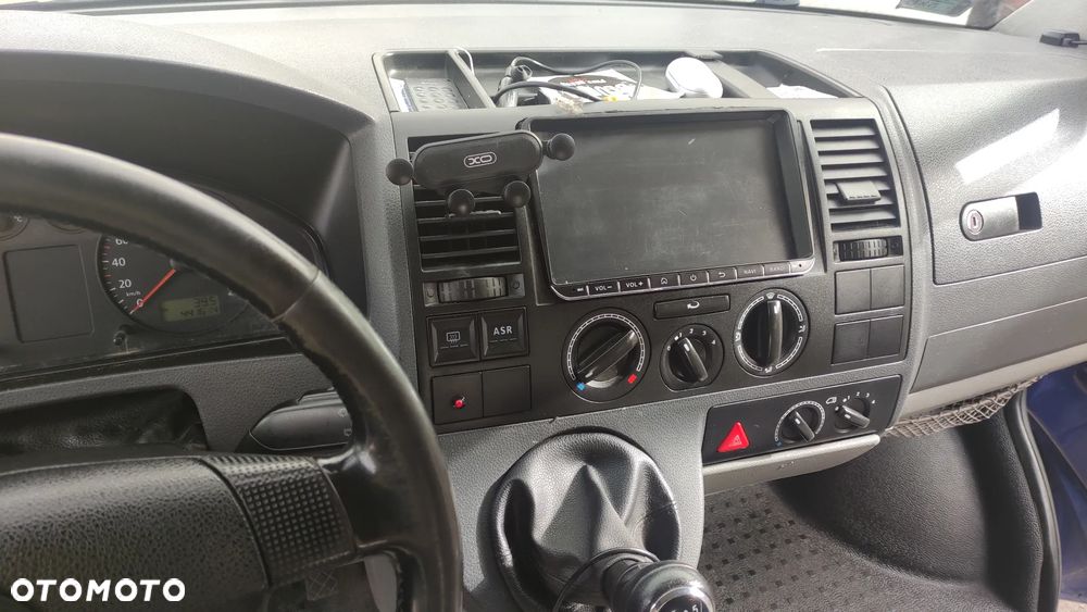 Volkswagen Transporter - 9