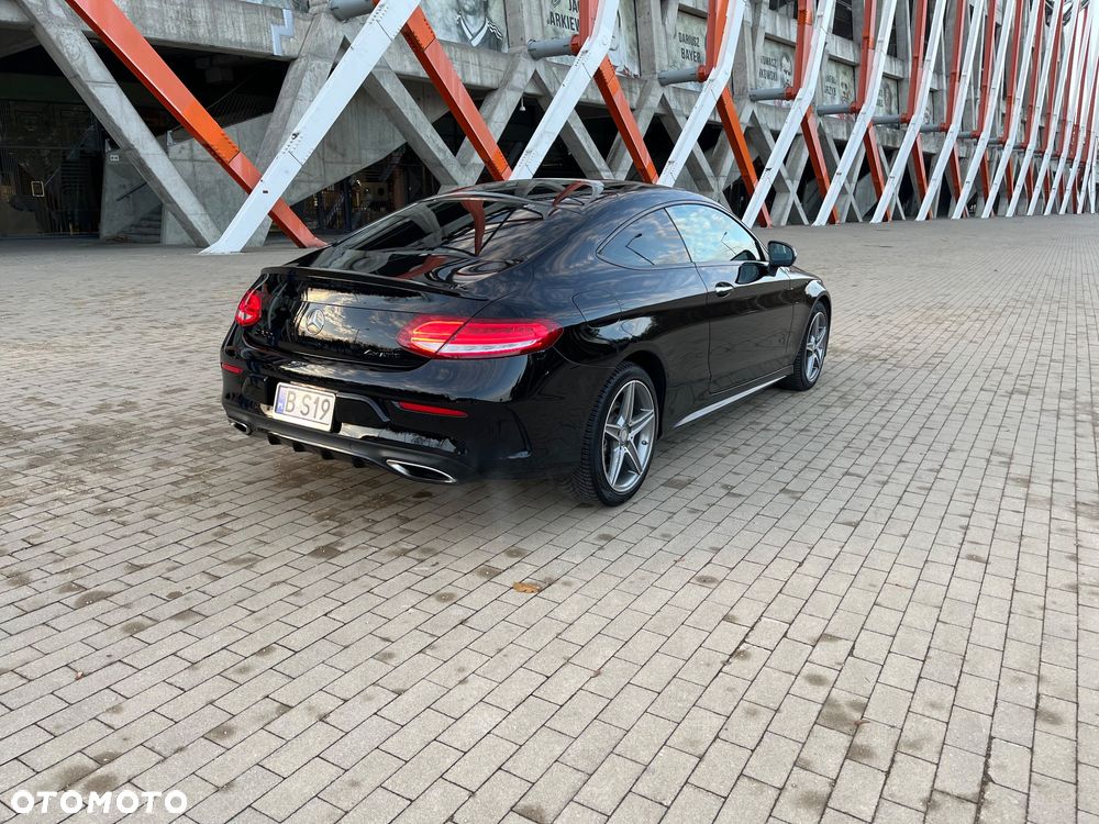 Mercedes-Benz Klasa C 300 Coupe 7G-TRONIC AMG Line - 27