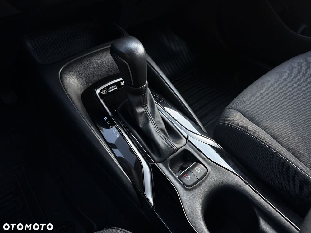 Toyota Corolla 1.8 Hybrid Comfort - 18