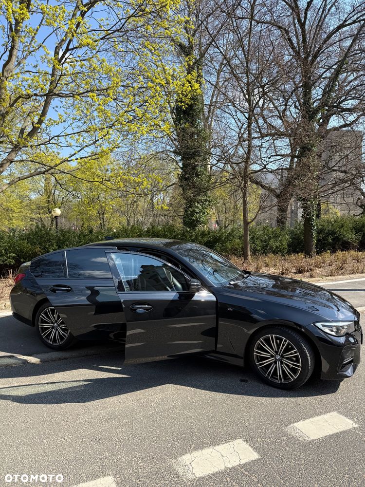 BMW Seria 3 320d xDrive MHEV M Sport sport - 6