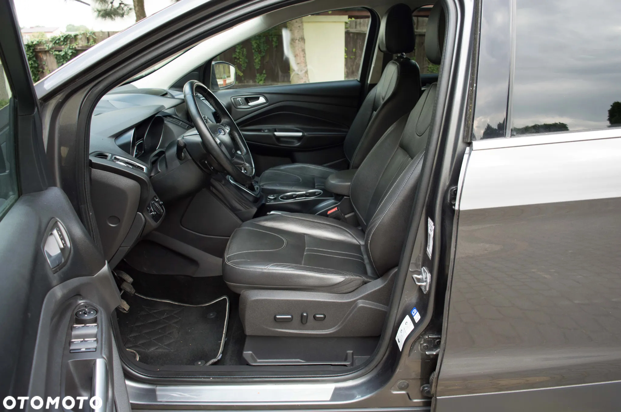 Ford Kuga 2.0 TDCi 4x4 Titanium - 15