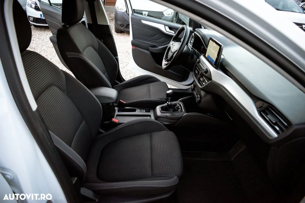 Ford Focus 1.5 EcoBlue Connected - 18