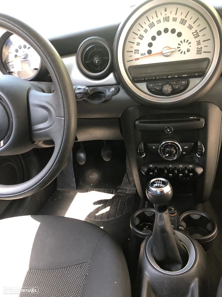 MINI 3 Portas - 11