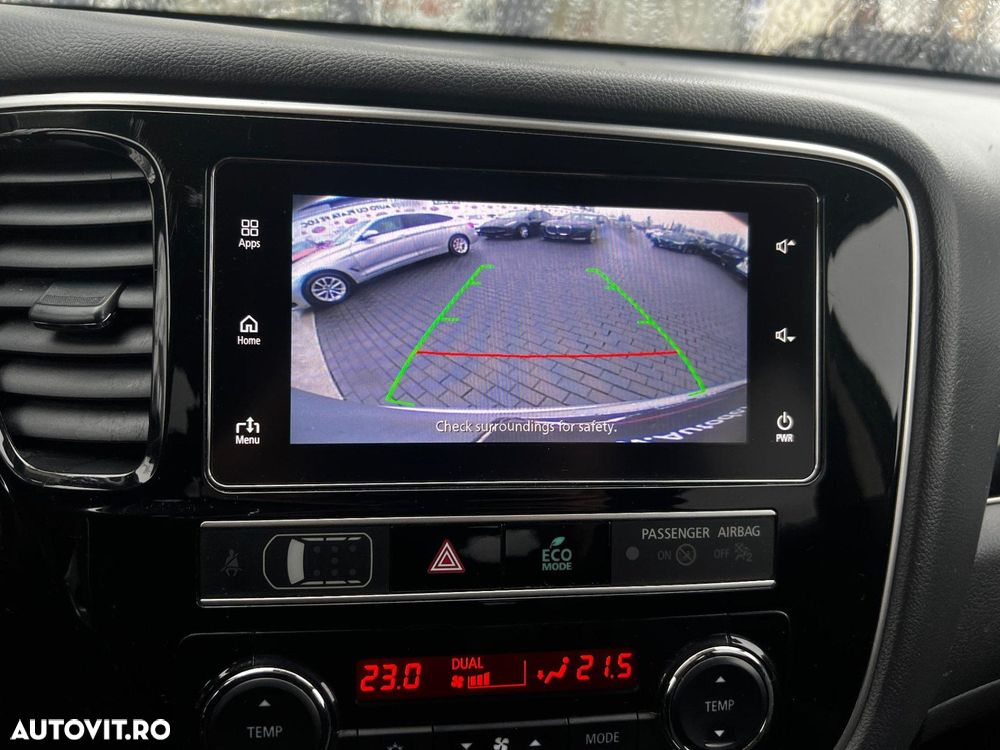 Mitsubishi Outlander - 11