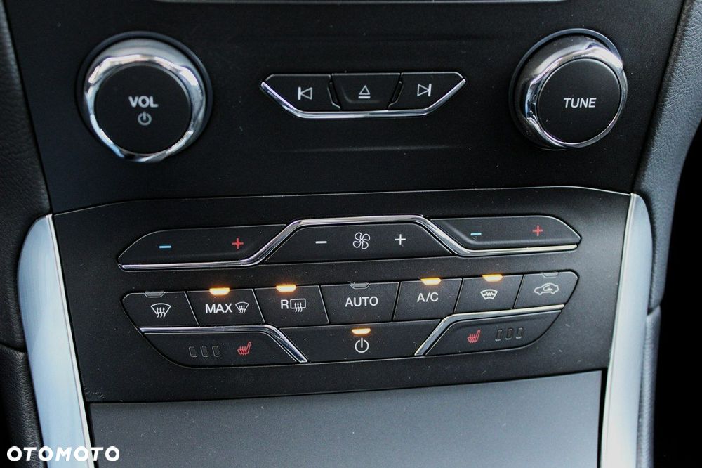 Ford S-Max 2.5 Hybrid Titanium CVT - 16