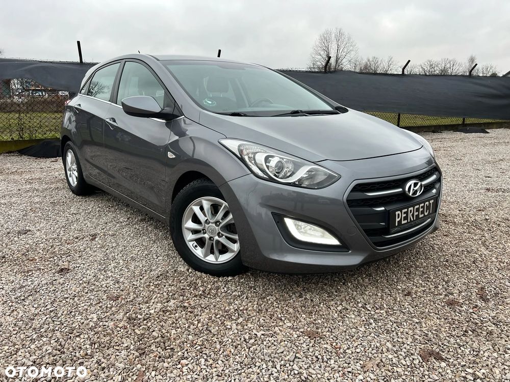 Hyundai i30 blue 1.6 GDI Trend - 13