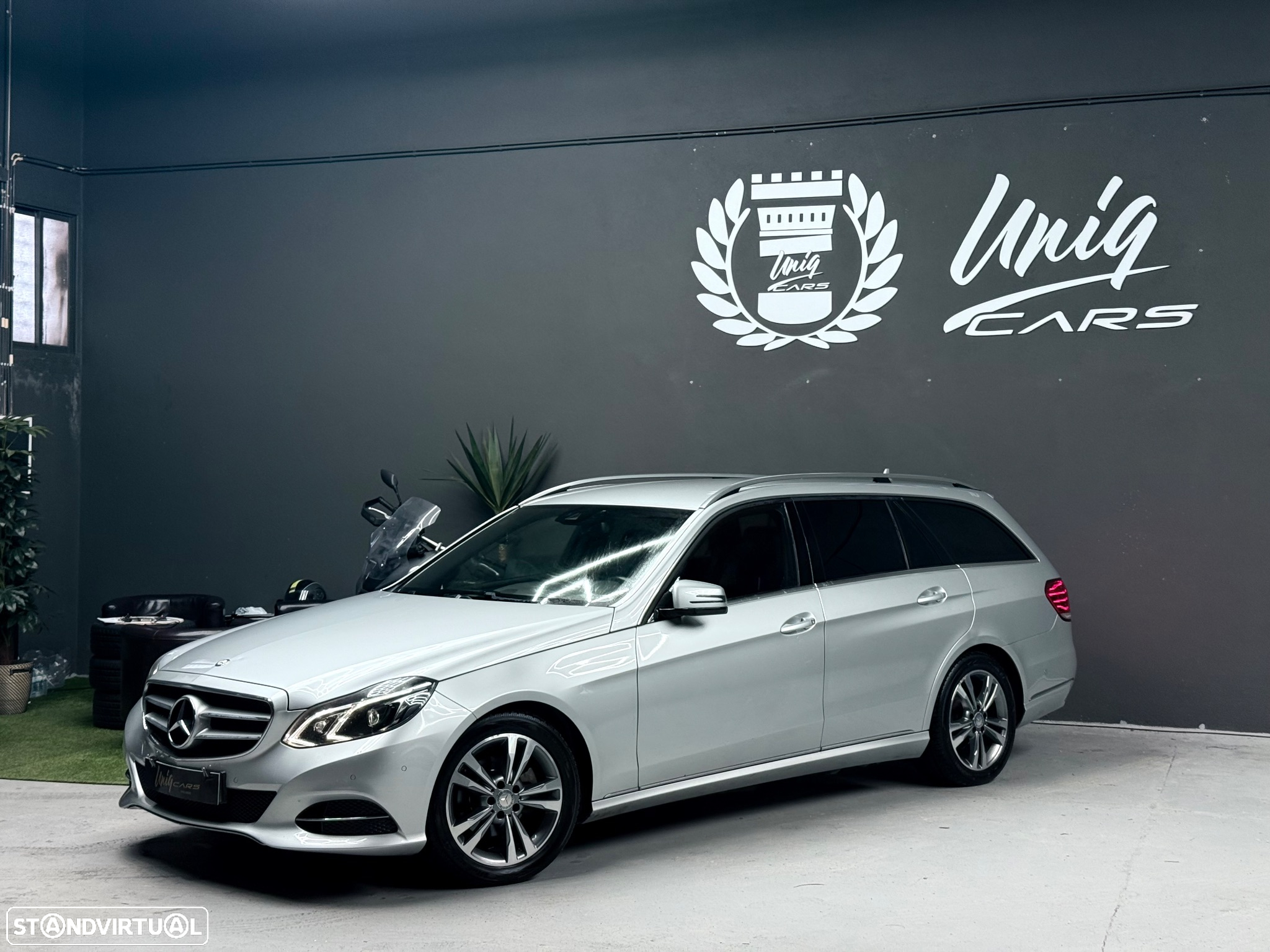 Mercedes-Benz E 200 BlueTEC Avantgarde Auto - 23