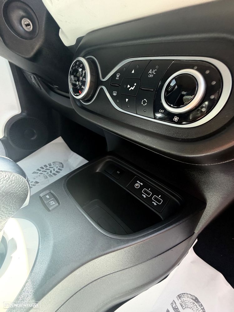 Renault Twingo E-Tech. 22 Techno - 24